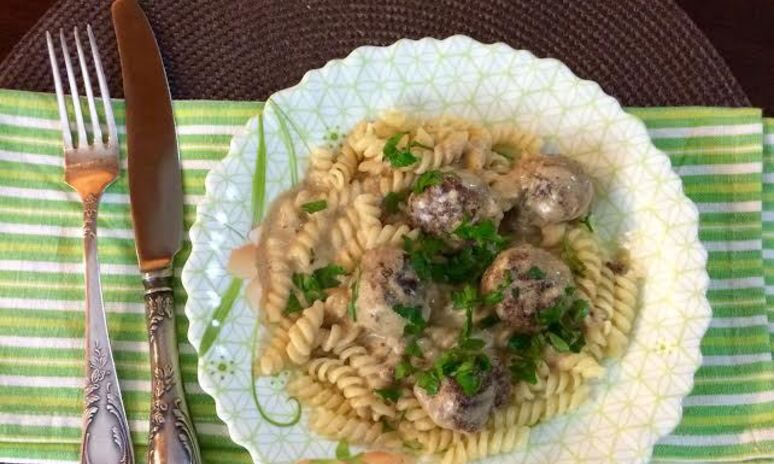 Рецепт нежные тефтели в сливочном соусе