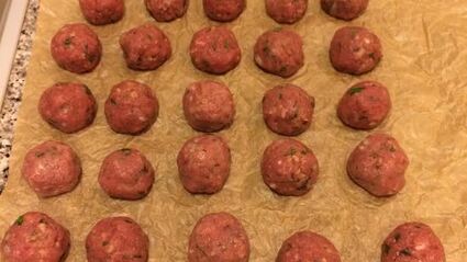 нежные тефтели в сливочном соусе