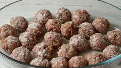 острые свиные тефтели