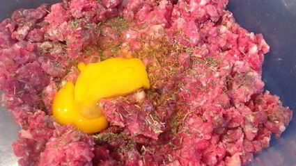 спагетти с тефтельками с кедровыми орешками