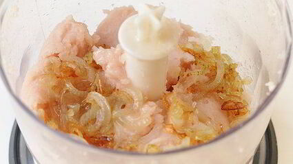 тефтели ежики из куриного филе в пароварке