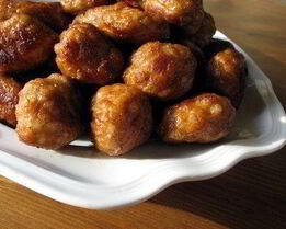 Тефтели из куриного фарша с ветчиной