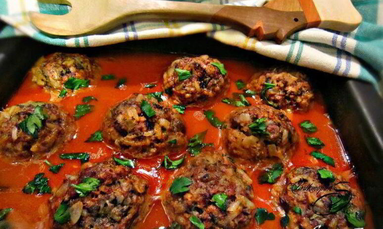 Рецепт тефтели с грибами в томатном соусе