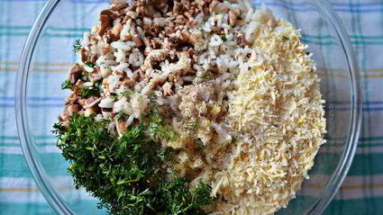 тефтели с грибами в томатном соусе