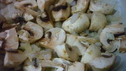 тефтели с тыквенным пюре под грибным соусом