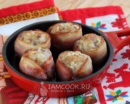 Тефтели в духовке в беконе