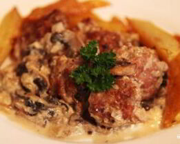 Тефтели в грибном соусе