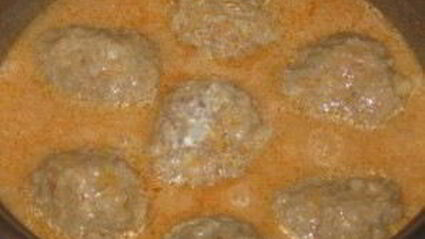 тефтели в кастрюле