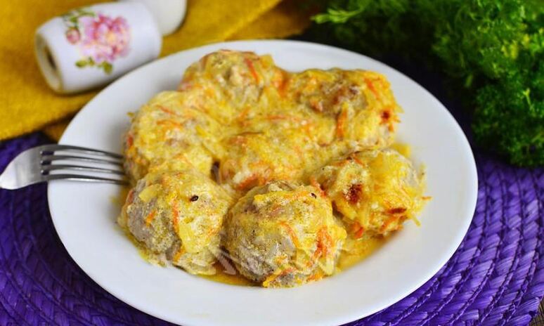 Рецепт тефтели в сметанном соусе в духовке