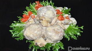 Тефтели в сырно-грибном соусе