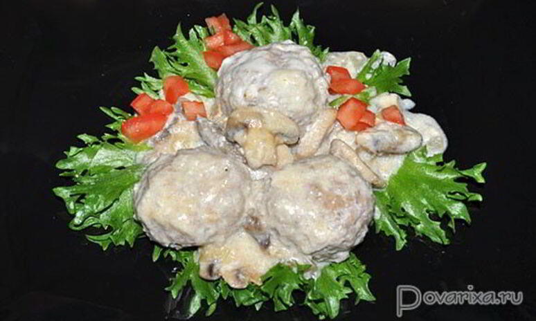 Рецепт тефтели в сырно-грибном соусе