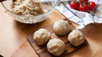 запеченные куриные тефтели с травами