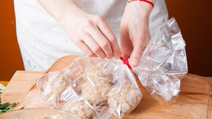 запеченные куриные тефтели с травами