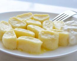 Быстрые ленивые вареники из творога с манкой