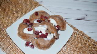 Диетические вареники с ягодами