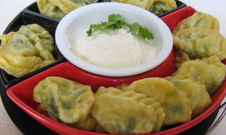 Рецепт паровые вареники с зеленью и яйцом