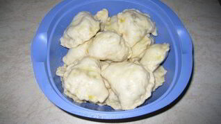 Вареники дрожжевые на пару