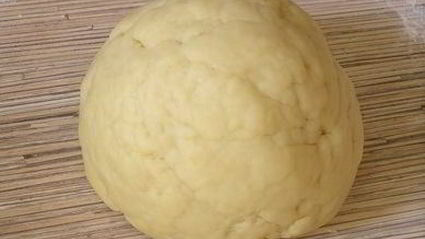 вареники с черникой и соусом под шафе