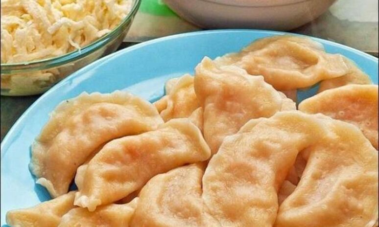Рецепт вареники с капустой и салом