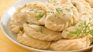 Вареники с картофелем и зеленью