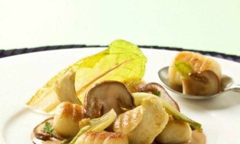 Рецепт жареные ньокки в соусе из горгонзолы с грибами