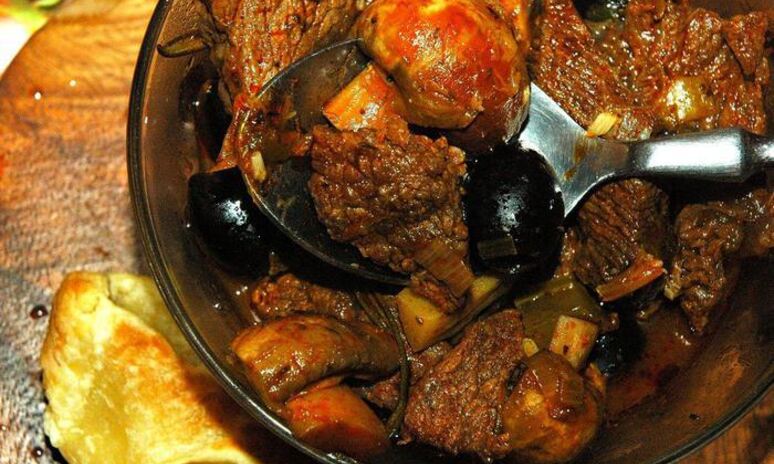 Рецепт жаркое из говядины с грибами и овощами