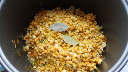 гороховая каша со свининой в мультиварке