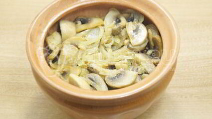 постная гречка с грибами в горшочке