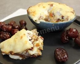 Гурьевская каша с арахисом, бананами, киви и сухофруктами