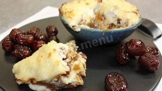 Гурьевская каша с арахисом, бананами, киви и сухофруктами