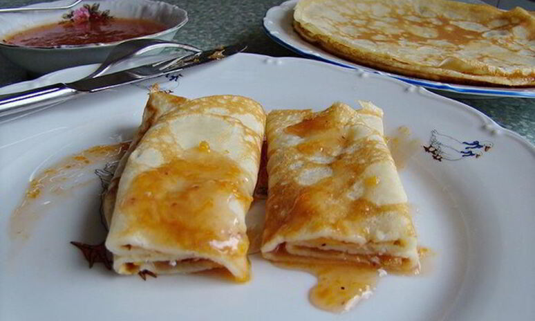 Рецепт блинчики с клубнично-апельсиновым сиропом