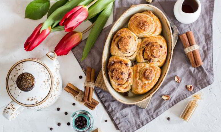 Рецепт булочки с пеканом в кленовом сиропе