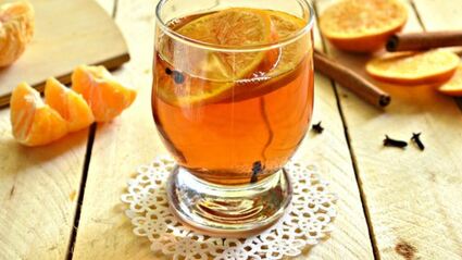 чайный напиток с мандарином