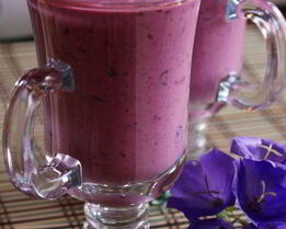 Чернично-клубничный коктейль