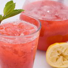 Клубничные коктейли