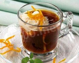 Холодный апельсиновый сок с кофе по-бразильски