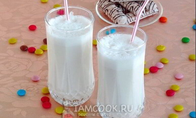 Рецепт коктейль с ликером амаретто и мороженым