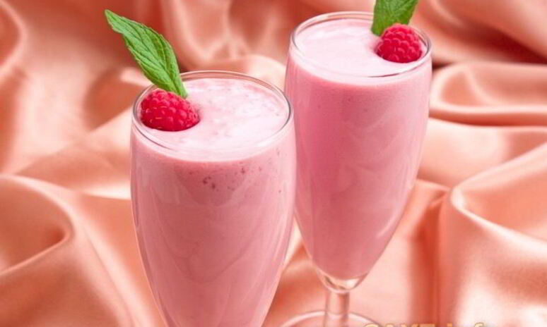 Рецепт малиновый коктейль