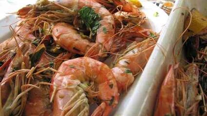 пиво с креветками