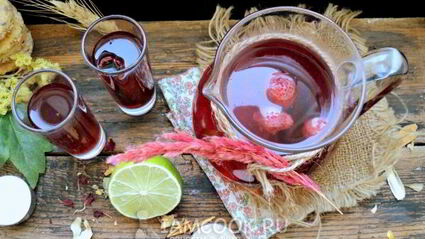 пряный ягодный напиток