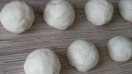 творожные булочки с мятным сиропом