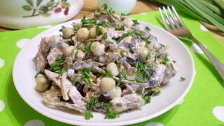 Диетический салат из морской капусты