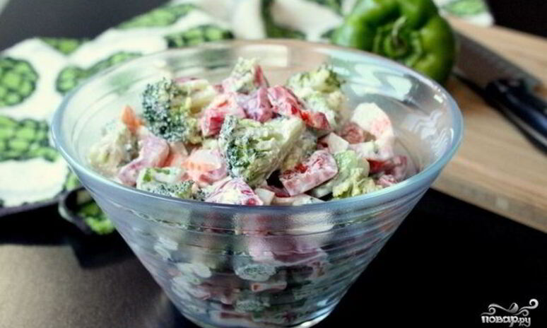 Рецепт крабовый салат с брокколи и болгарским перцем