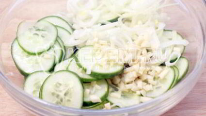 огуречный салат