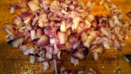 салат из кальмаров, яблок и сыра