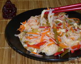 Салат из рисовой лапши