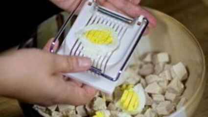 салат новогодний с черносливом