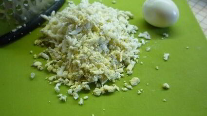 салат подарок с курицей и маринованными шампиньонами