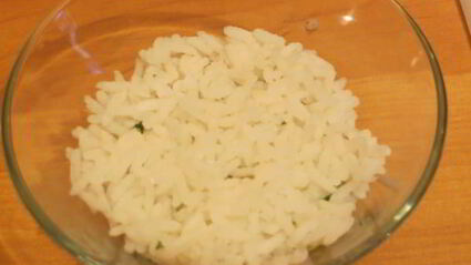 салат с авокадо и форелью