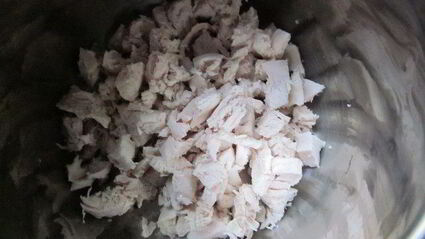 салат с фруктами и куриной грудкой